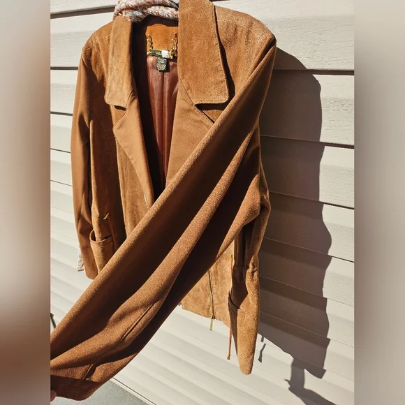 IMAN Women's Tan Suede Jacket - Picture 9 of 11